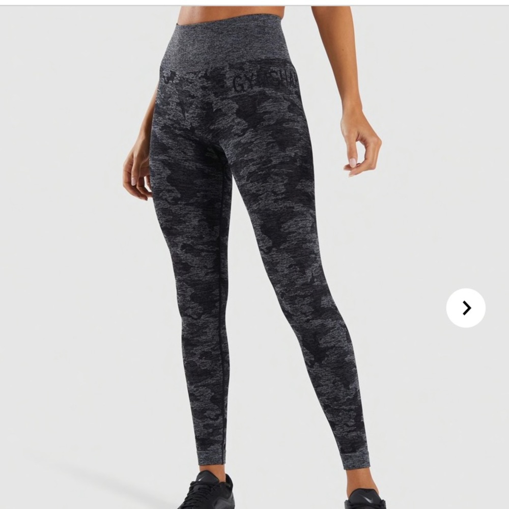 Gymshark Womens ADAPT CAMO SEAMLESS LEGGINGS Small
